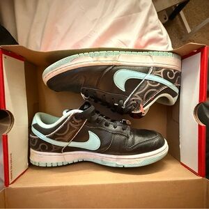 Nike Black and Aqua Sneakers